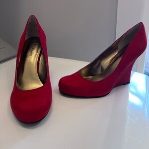 Nine West Red Suede Wedges with Rounded Toe